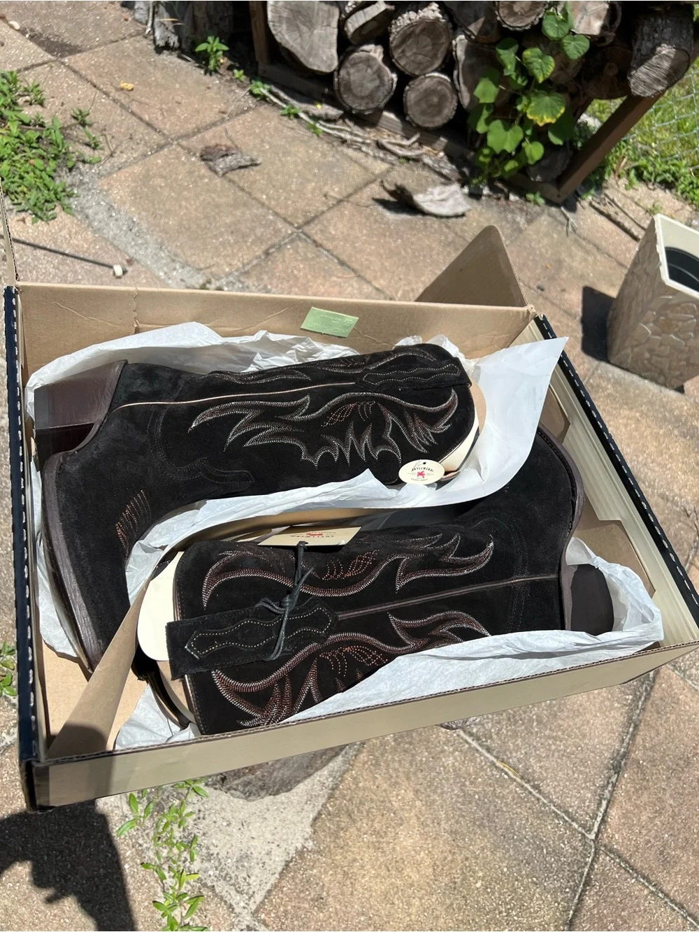 Idyllwind suede material